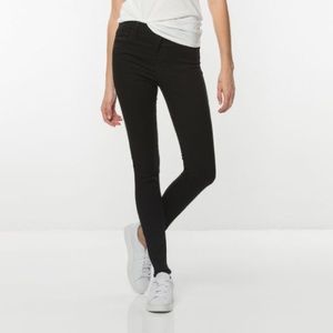 Levi’s 720 High Rise Super Skinny Black Jeans